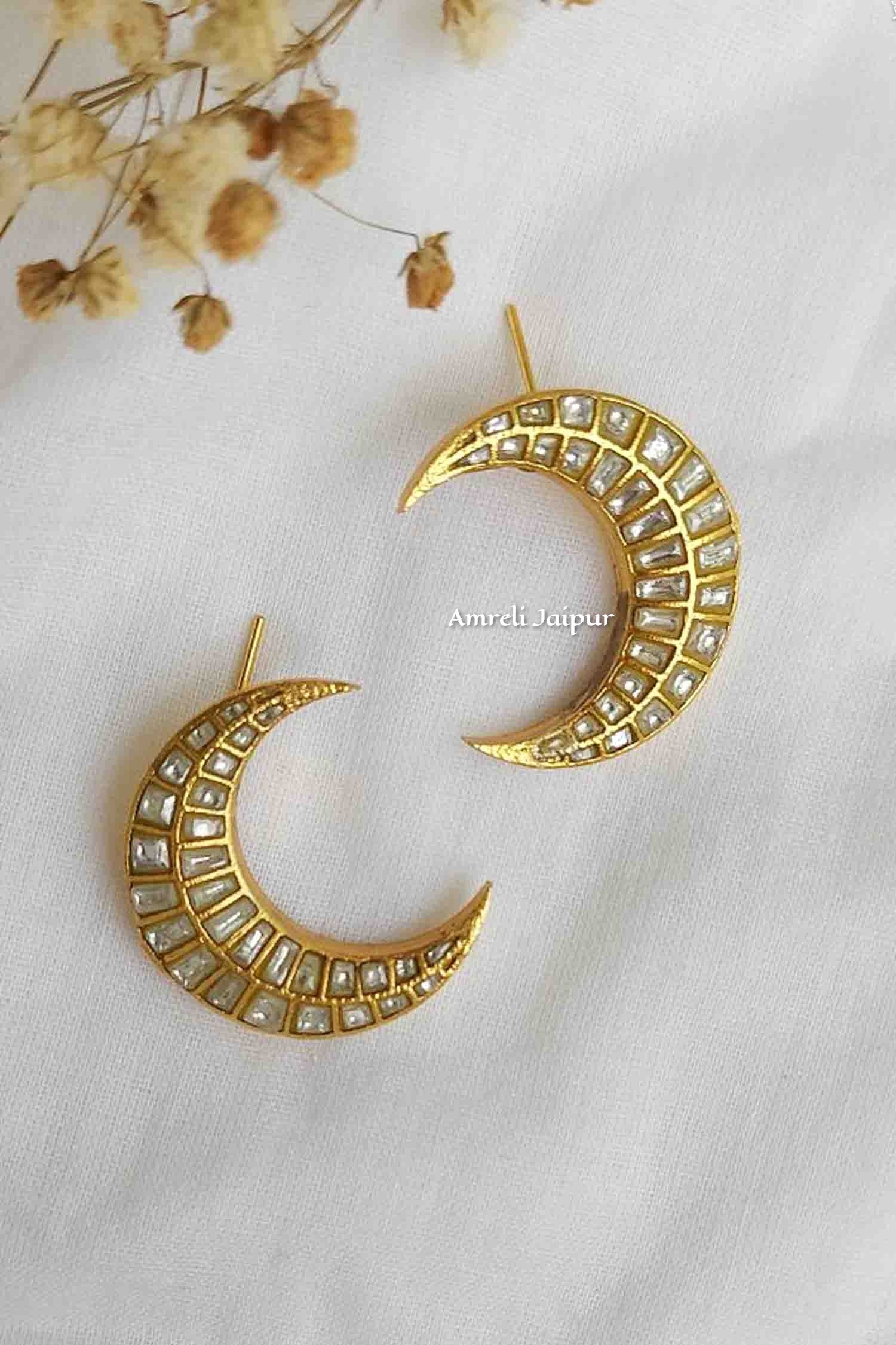 Aashvi Pachi Kundan Ear Cuffs
