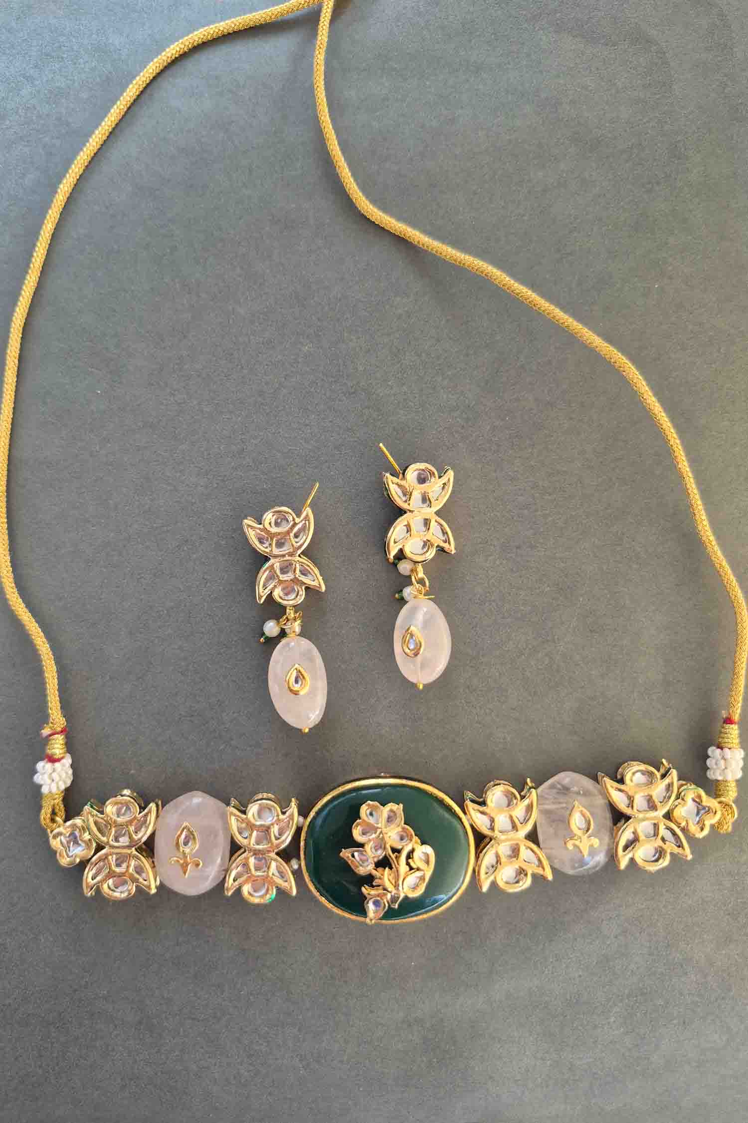 Jenisa Kundan Carving Stone Set