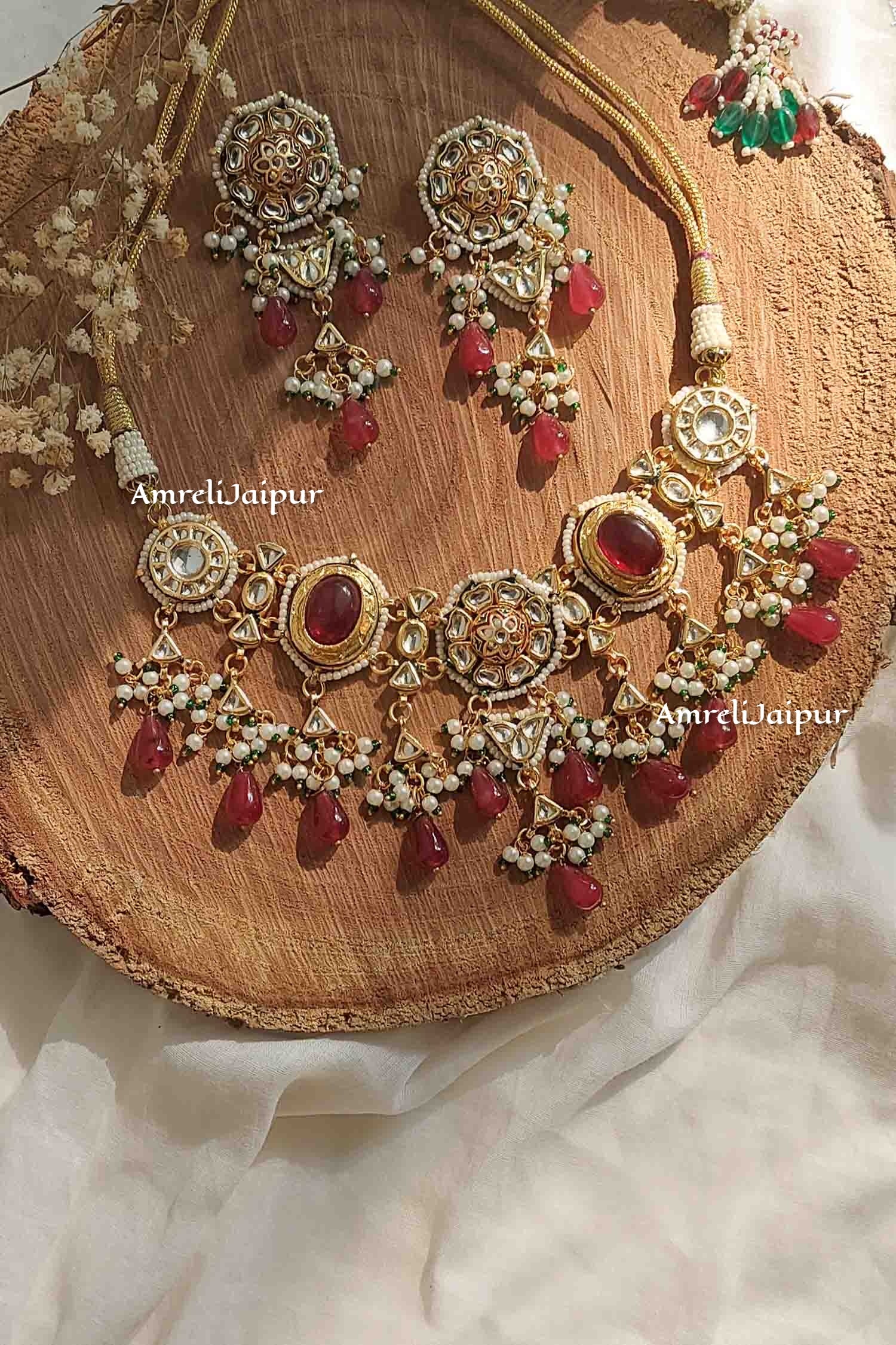 Neela Kundan Choker Set