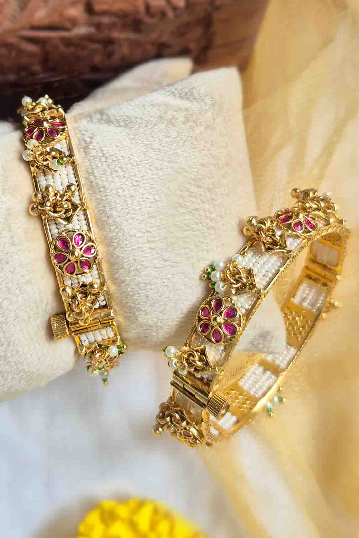 Temple Gold Bangle