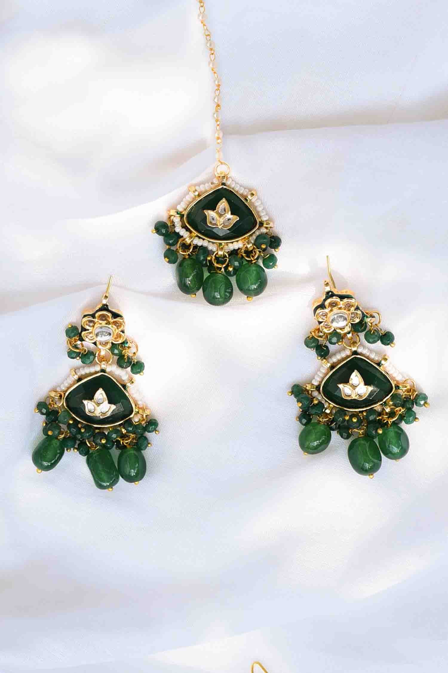 Anikka Earrings With Maangtika