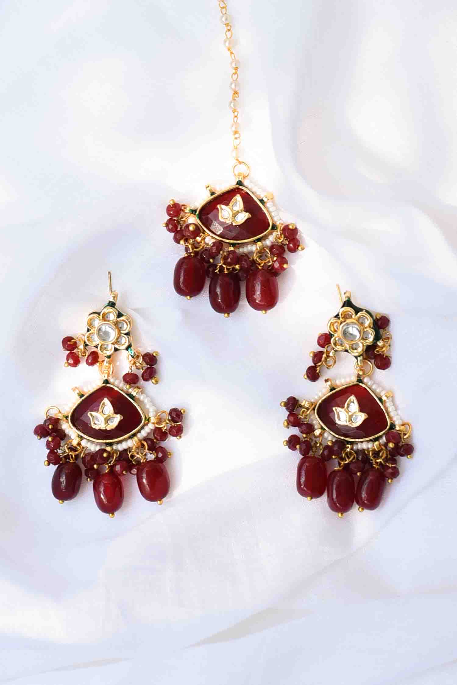 Anikka Earrings With Maangtika