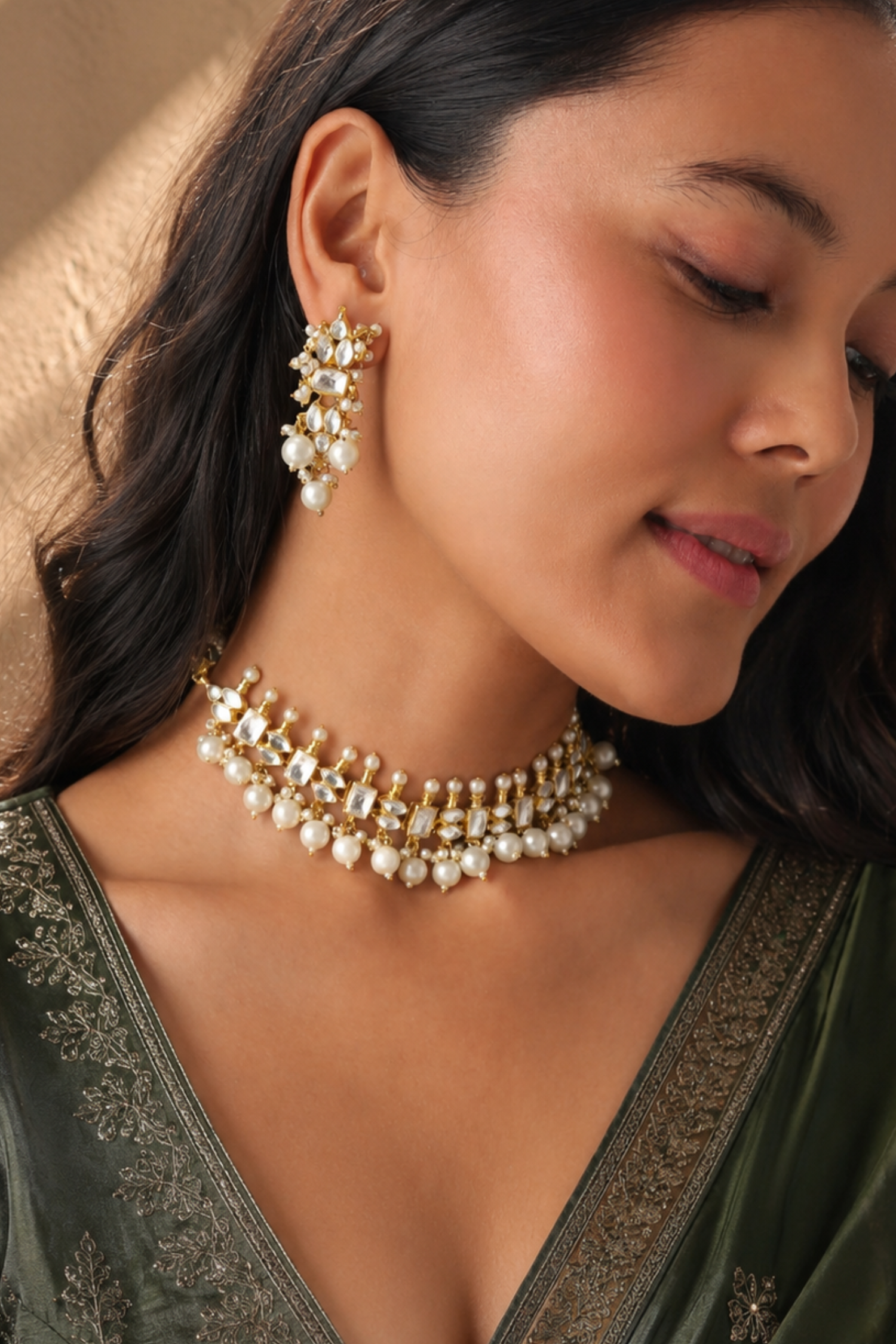 Gargi Pachi Kundan Set