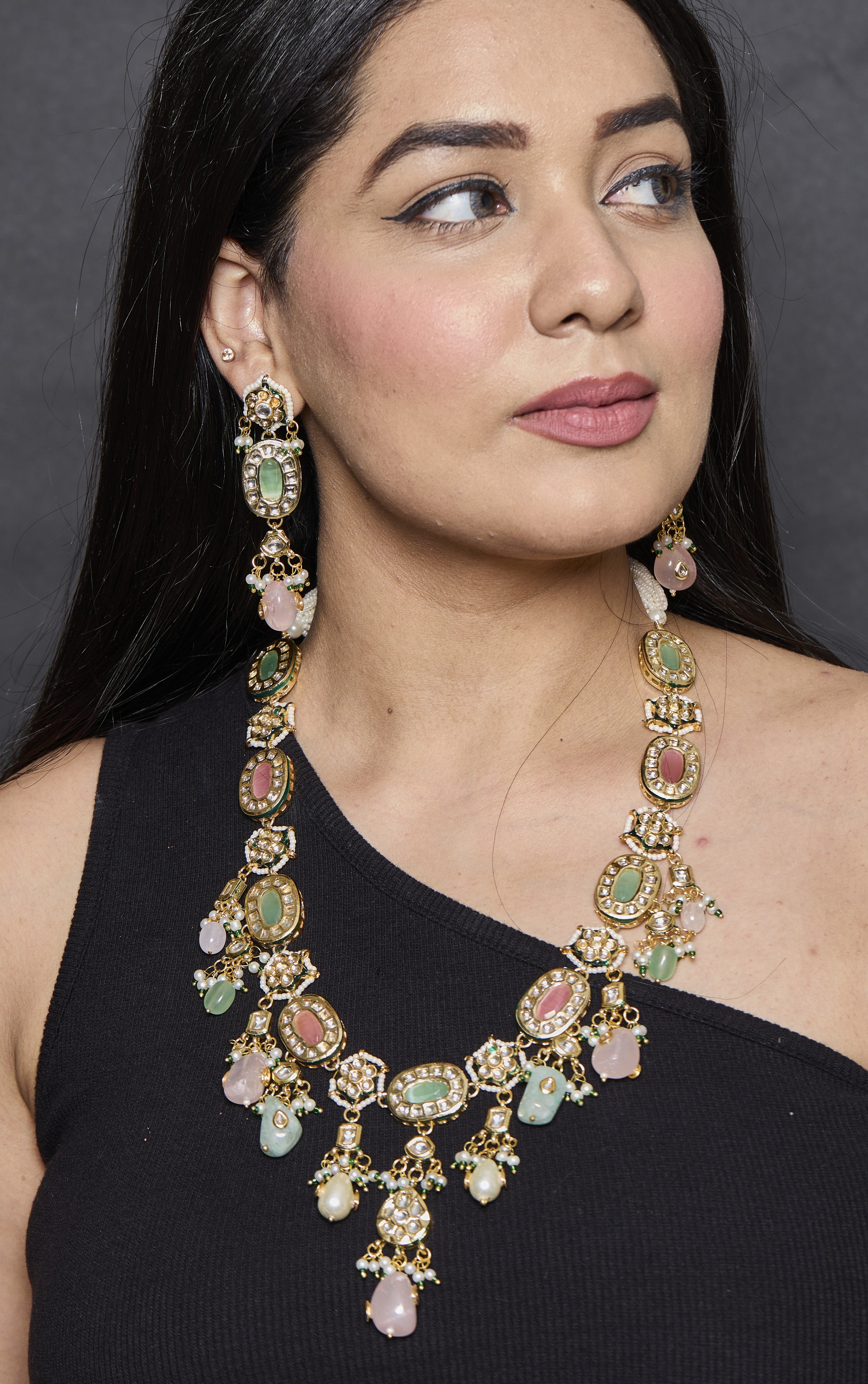 Haseen Navratan Necklace Set