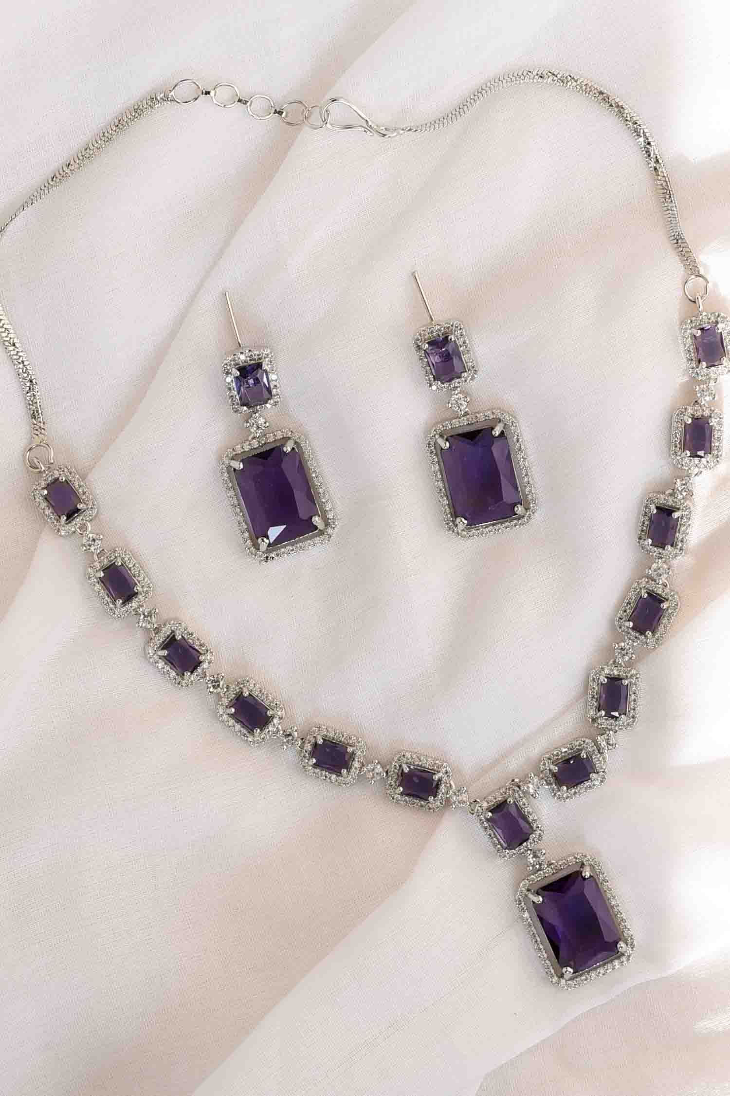 Azha Necklace Set