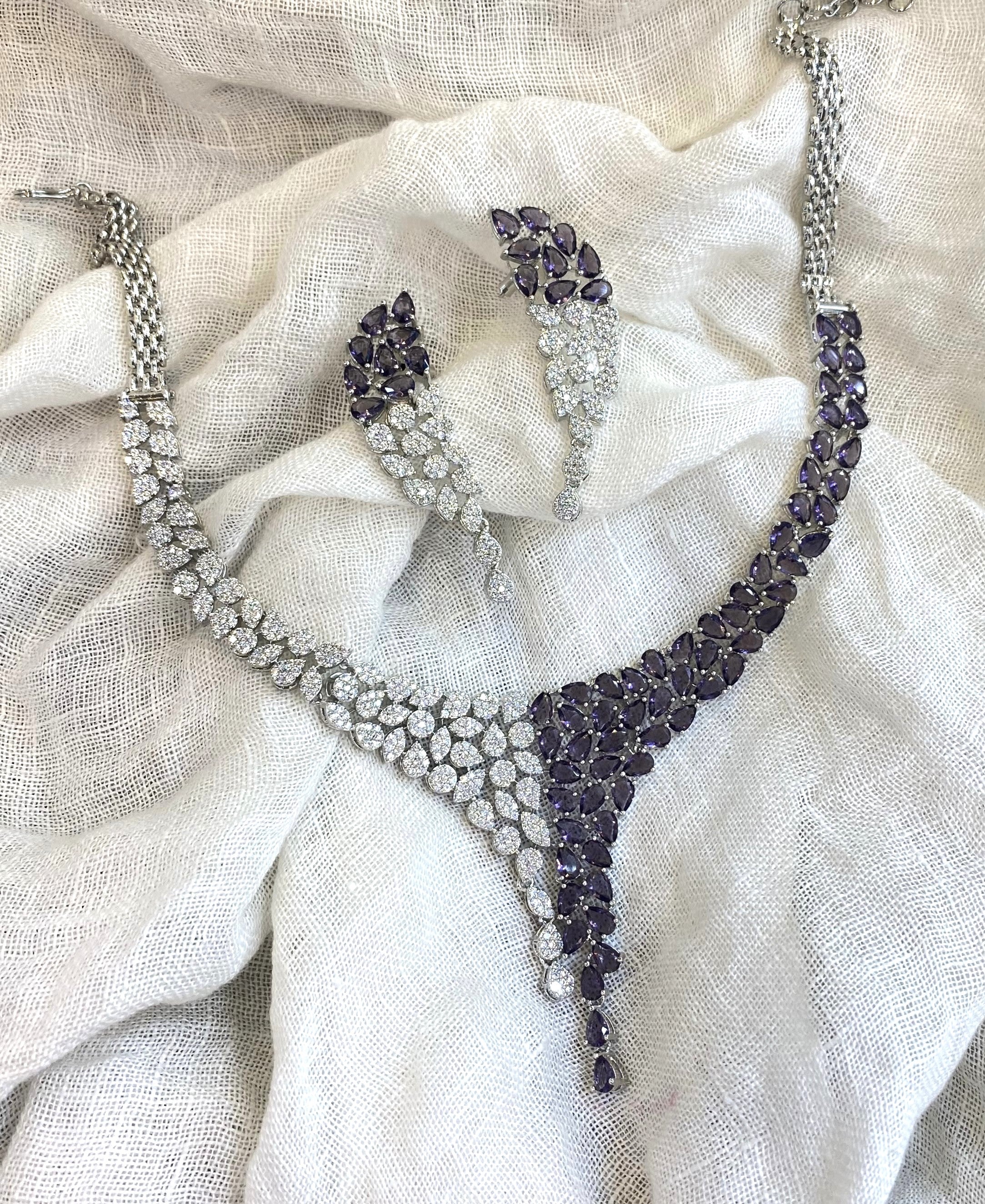 Elir Diamond Necklace Set