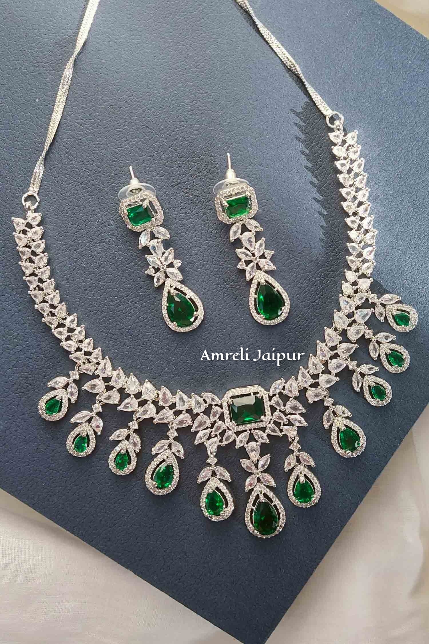 Ginevra Diamond Necklace Set