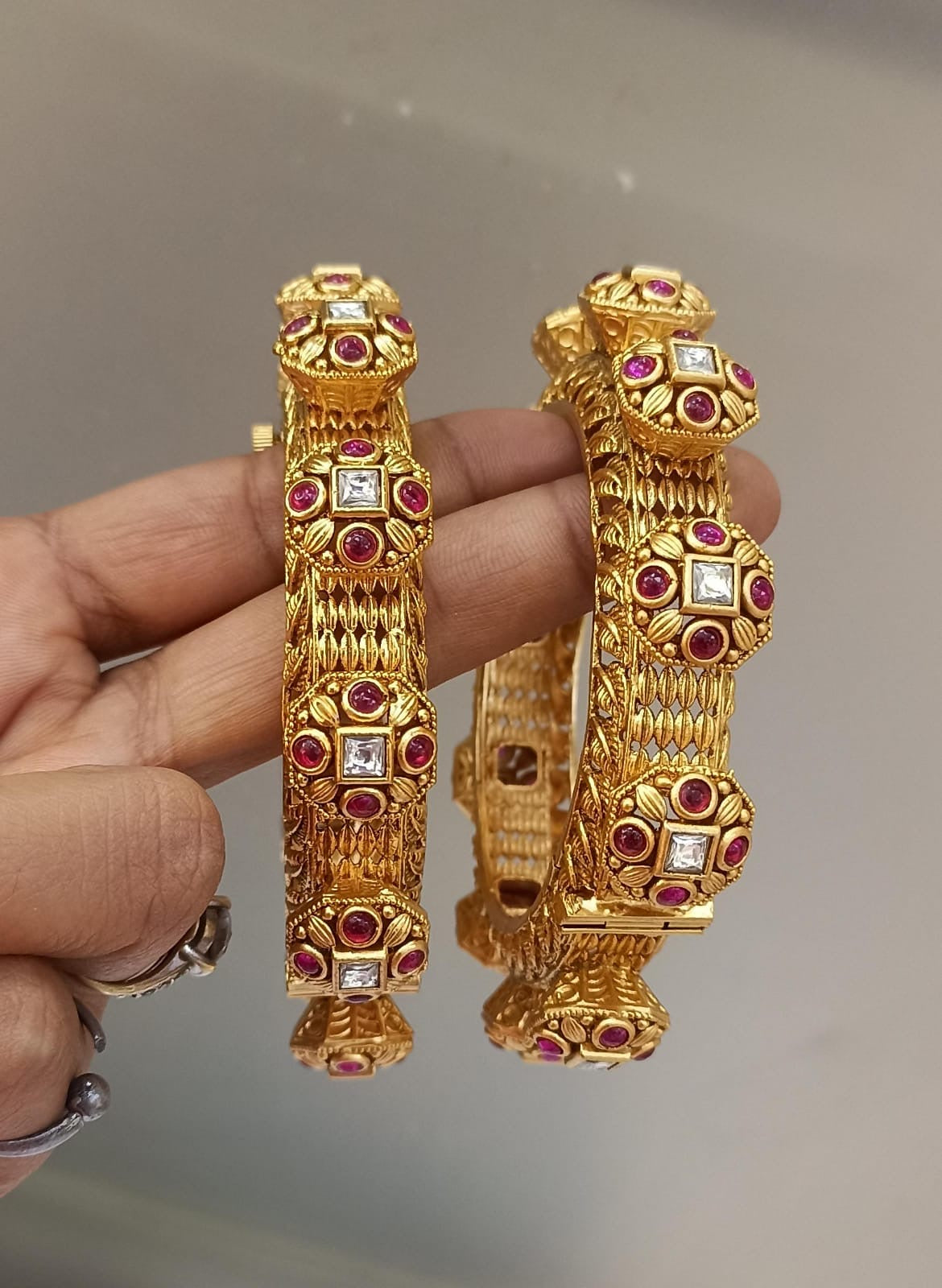 Aaraish Gold Plated Bangles