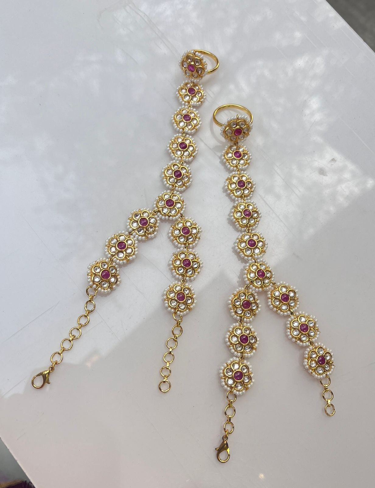 Rea Pachi Kundan Haath Phool