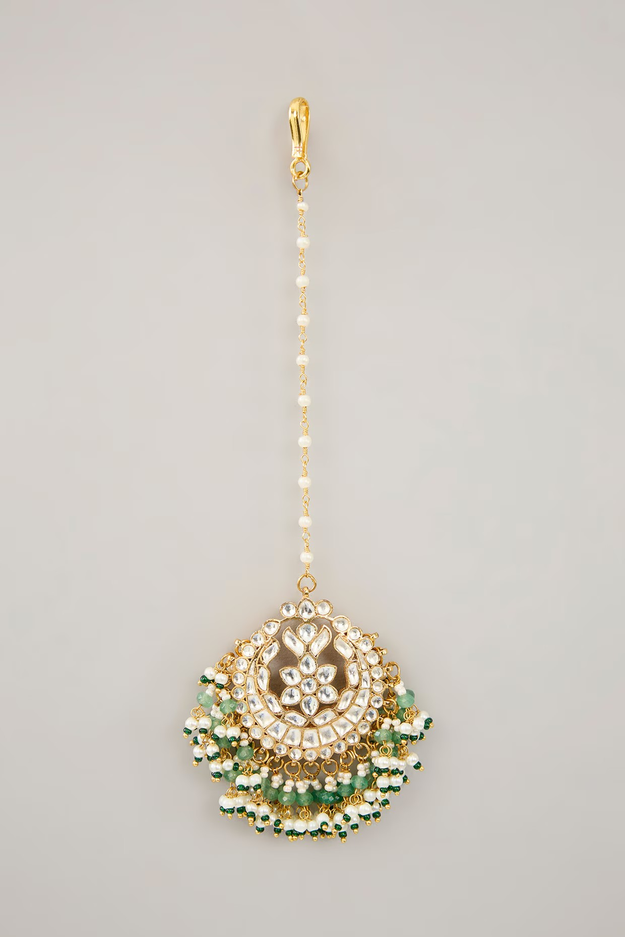 Aarthi Pachi Kundan Earrings with Maangtika