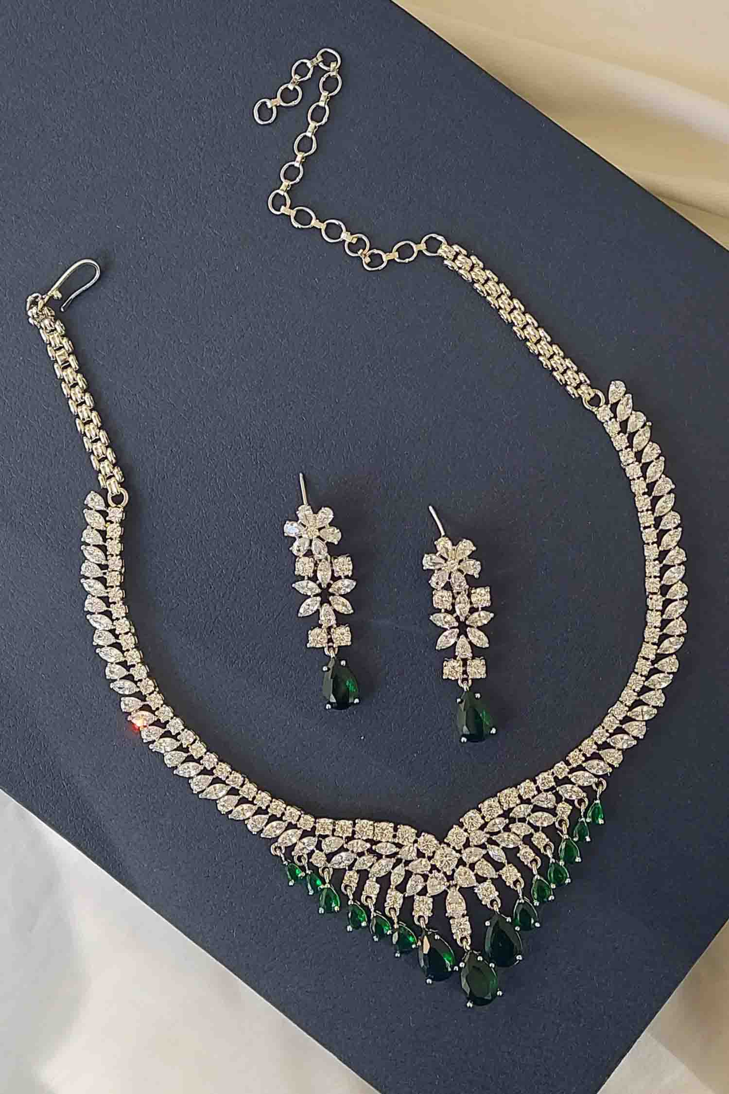 Katreen Diamond Necklace Set
