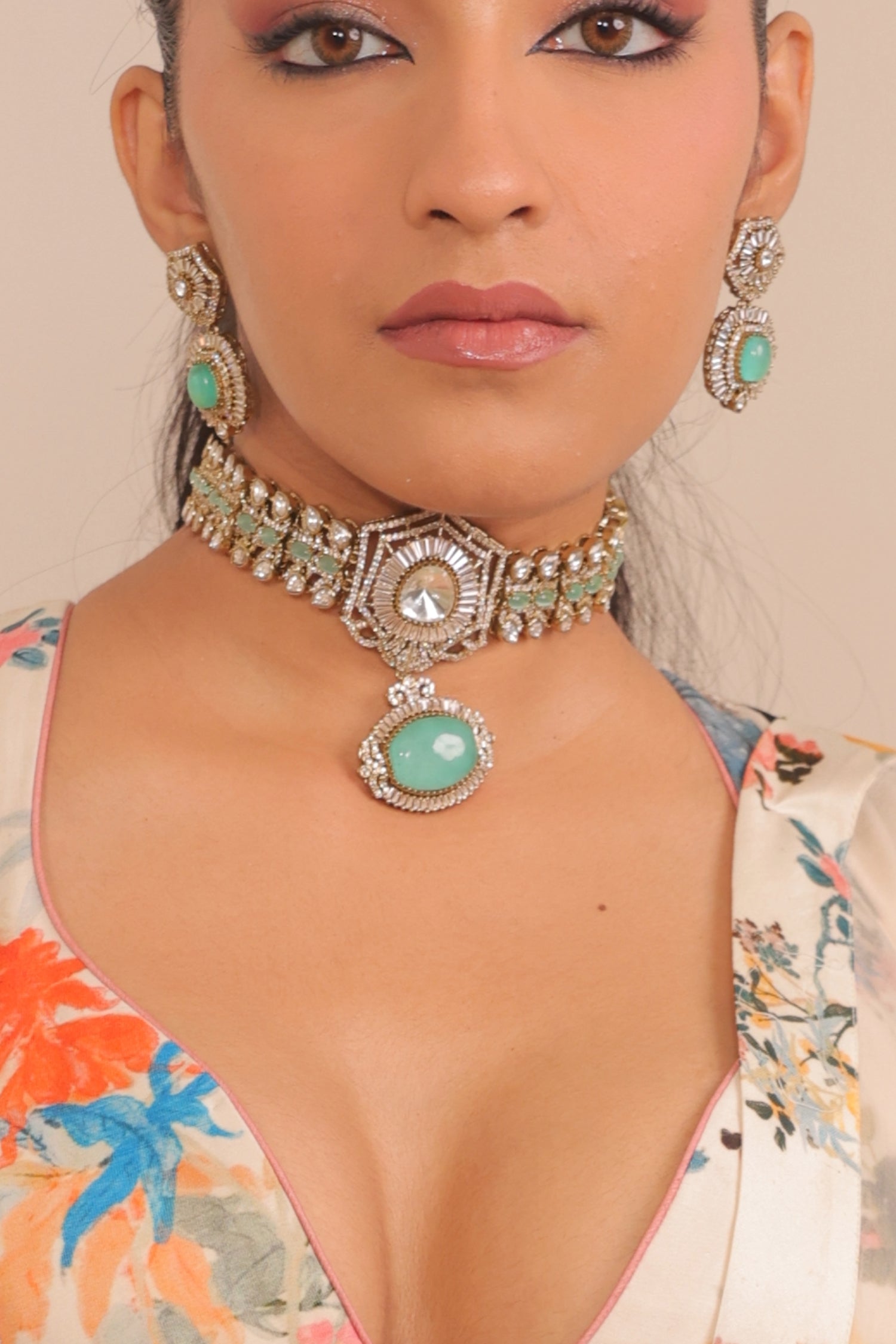 Ishaani Polki Kundan Set