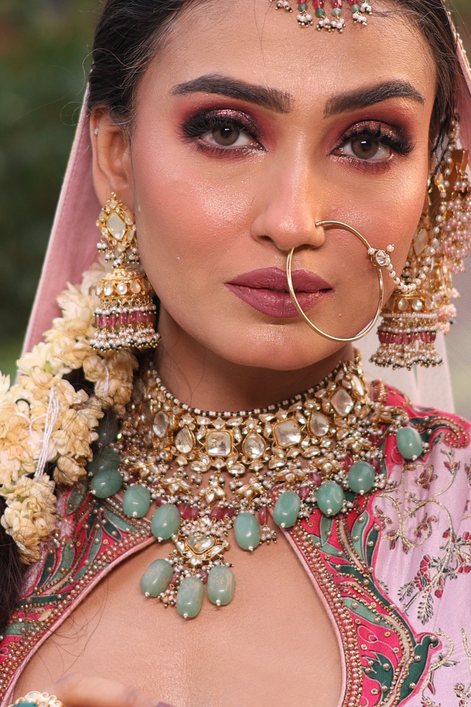 Mogra Pachi Kundan Choker Set