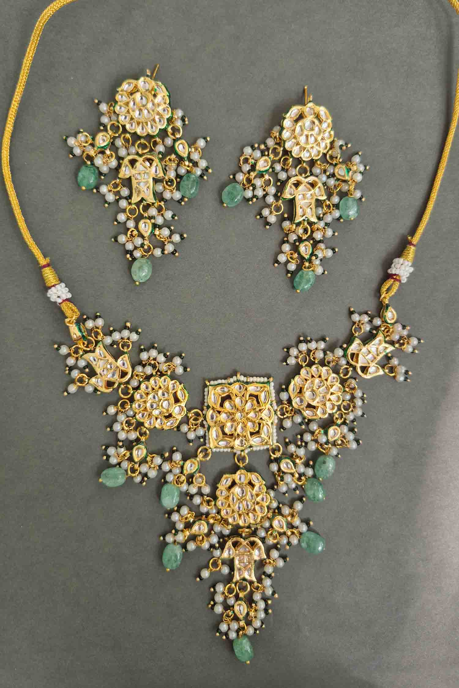 Suraya Kundan Choker Set