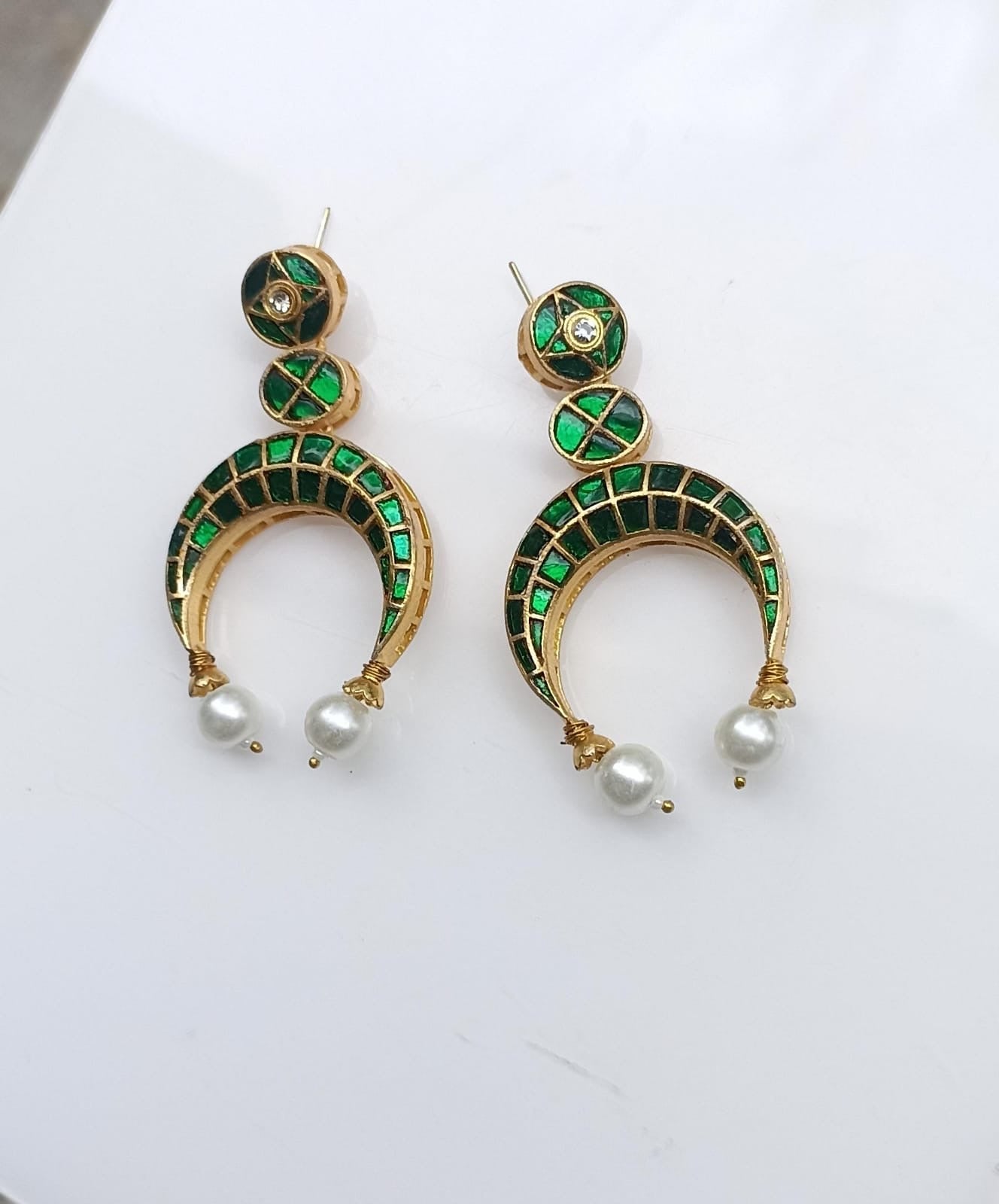 Hitesha Pachi Kundan Earrings