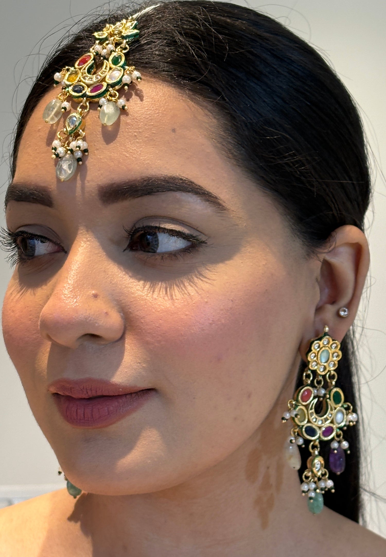 Akshaya Kundan Earrings with Maangtika