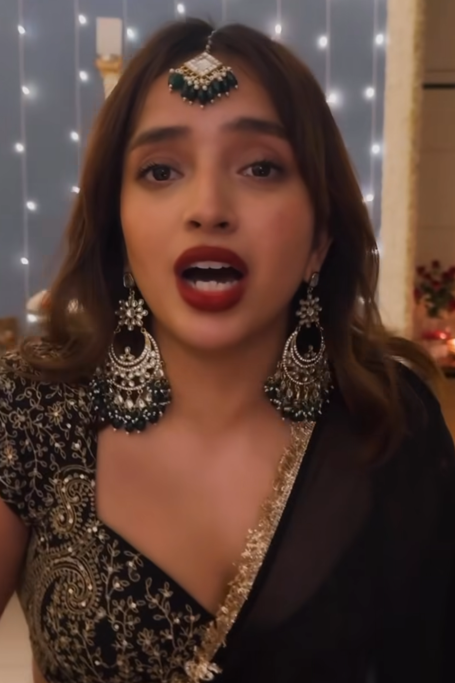 Diksha Kundan Earrings with Maangtika