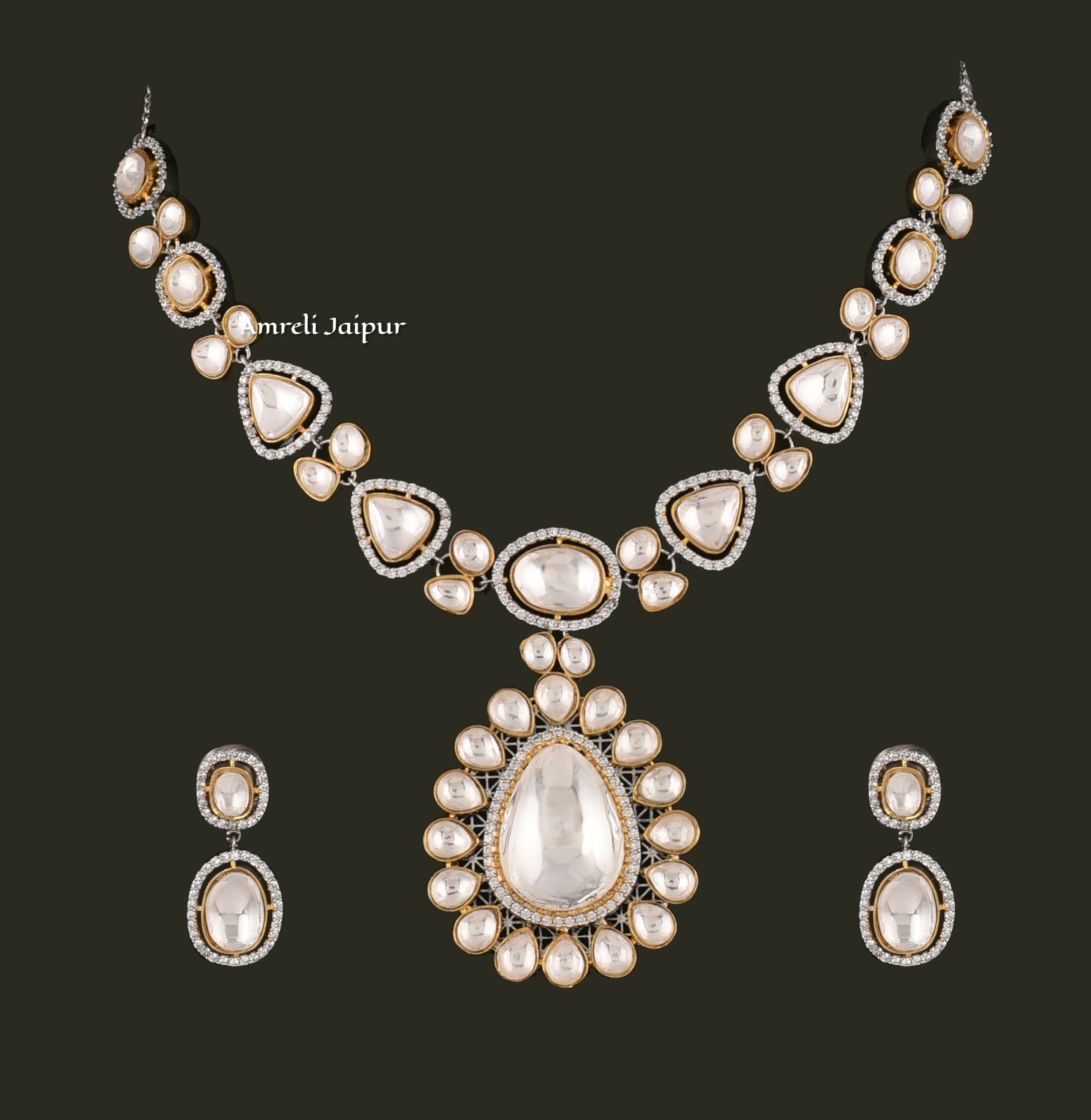 Welsa Polki Victorian Necklace Set