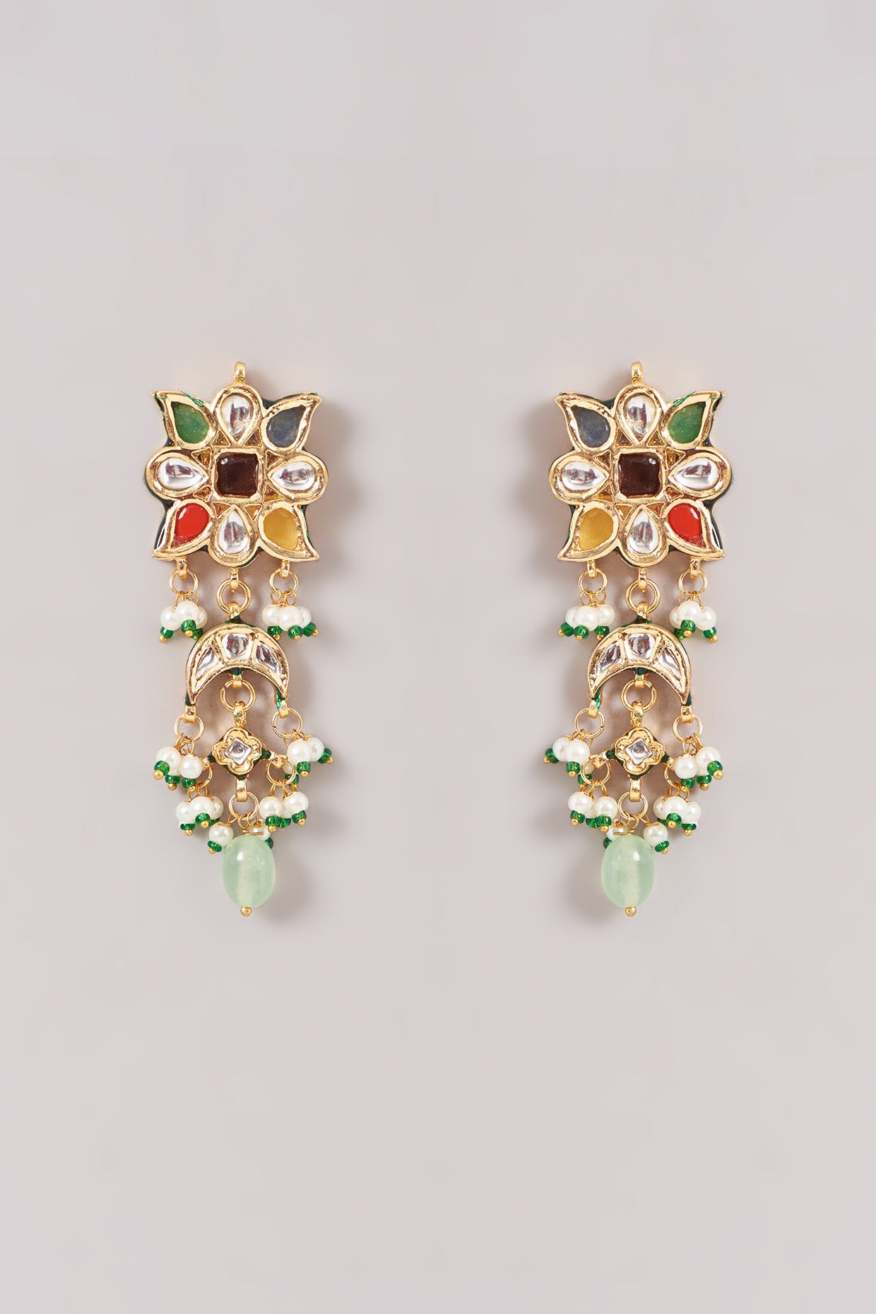 Nirvi Kundan Earrings With Maangtika