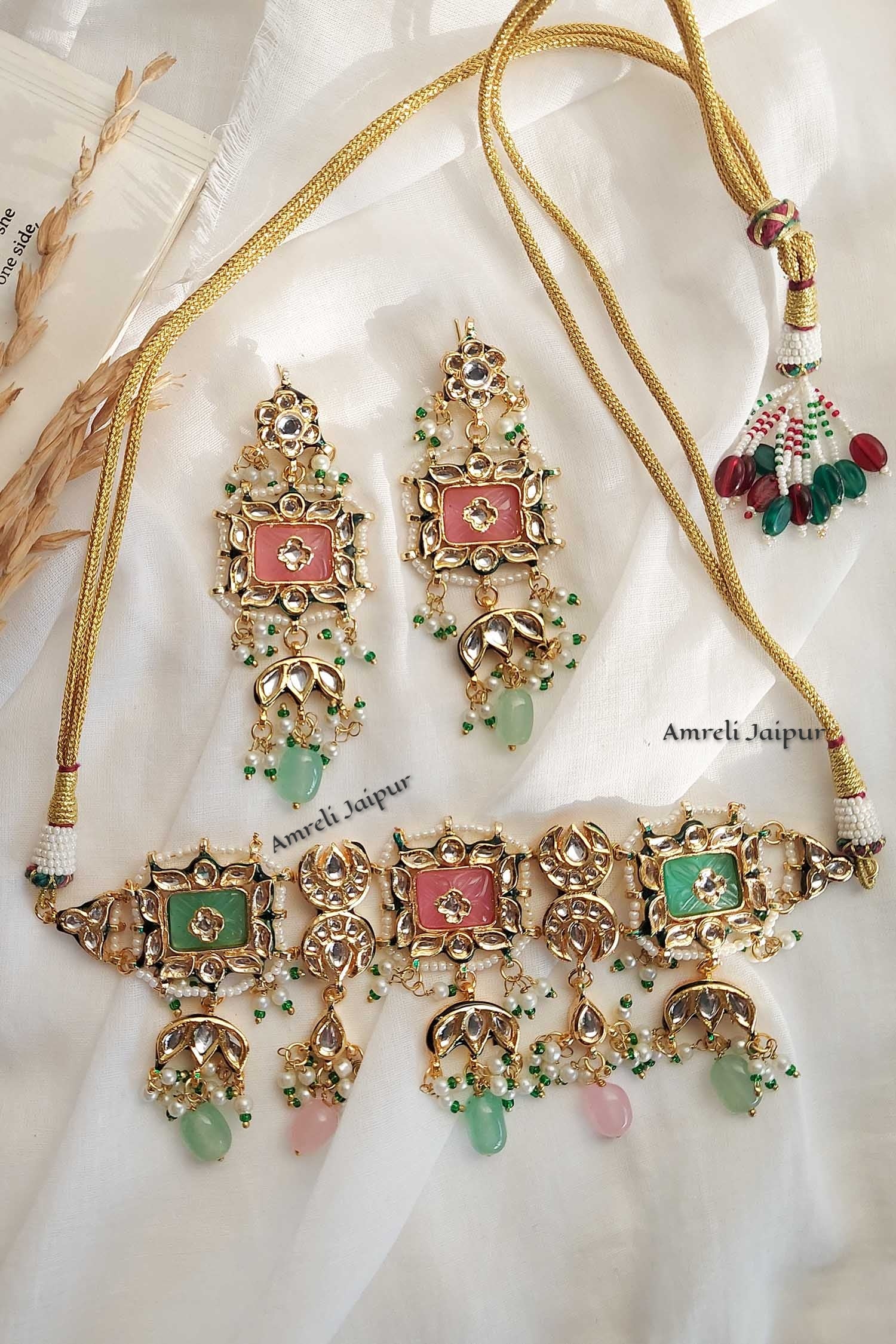 Asika Kundan Choker Set