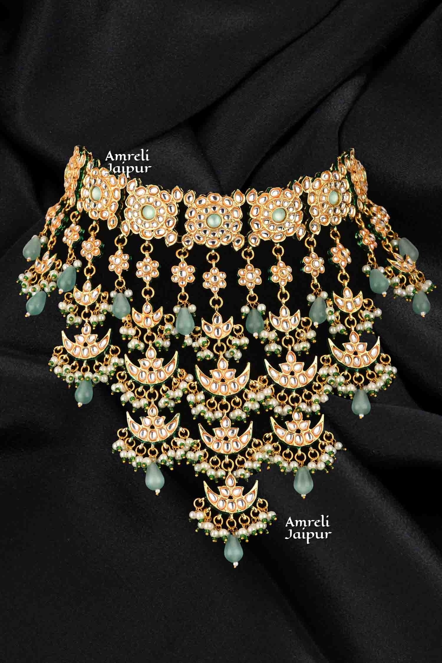 Aumya Kundan Choker Set