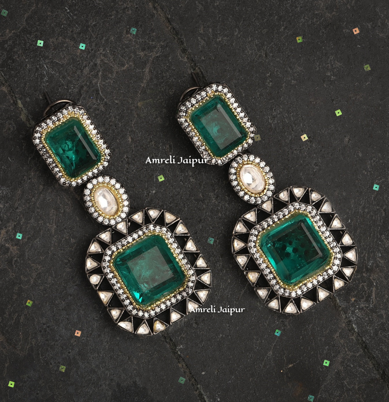 Vasilisa Layered Emerald Necklace Set