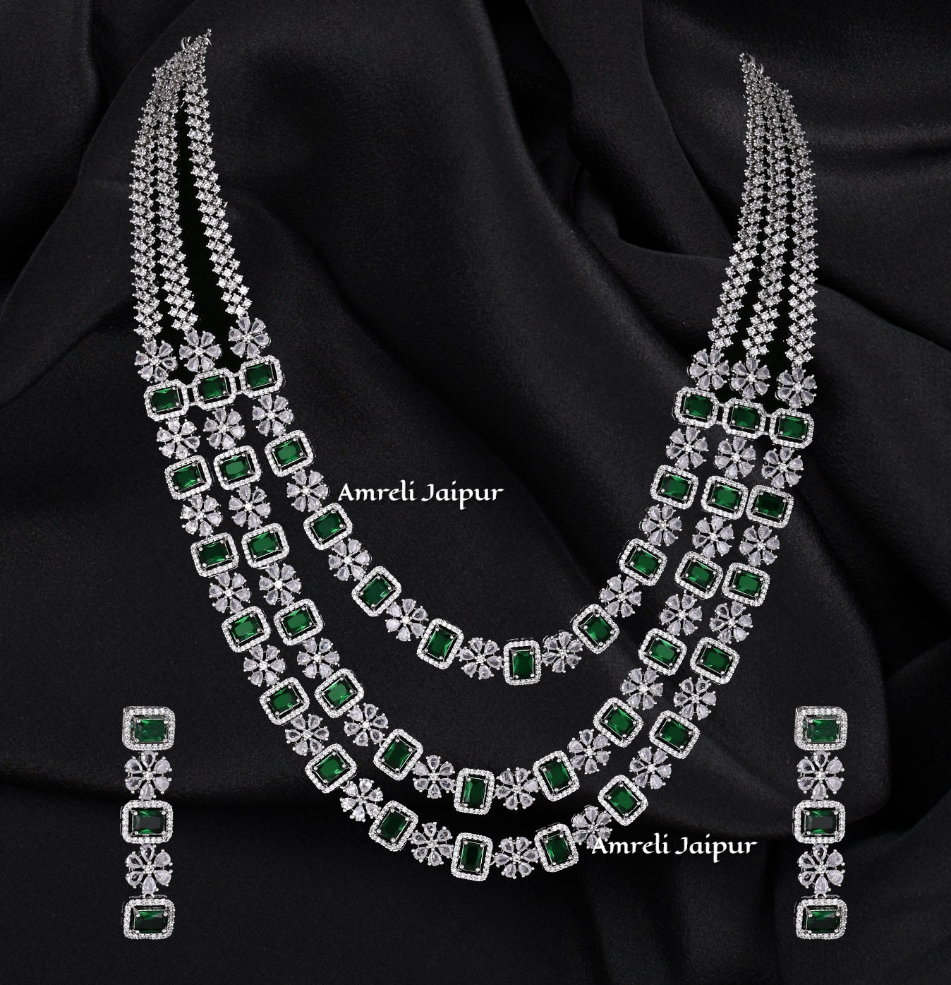 Jeren Diamond Layered Set