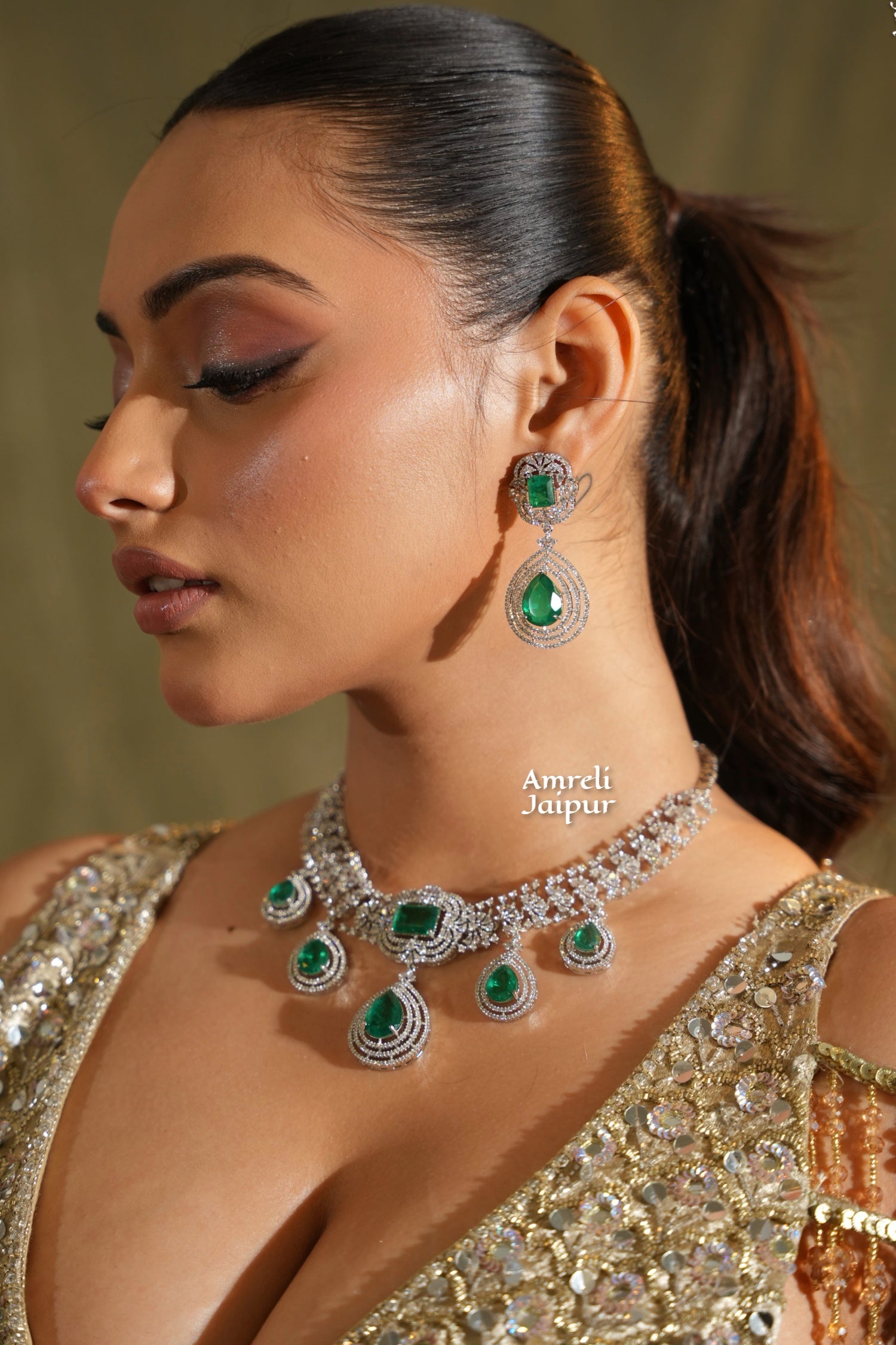 Shana Emerald Necklace Set