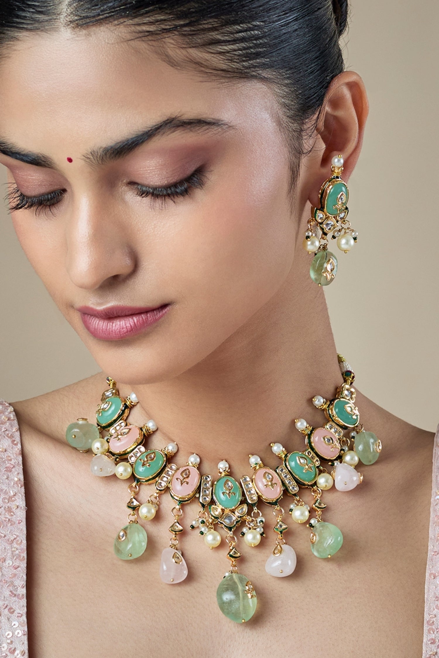 Luma Navratan Kundan Set
