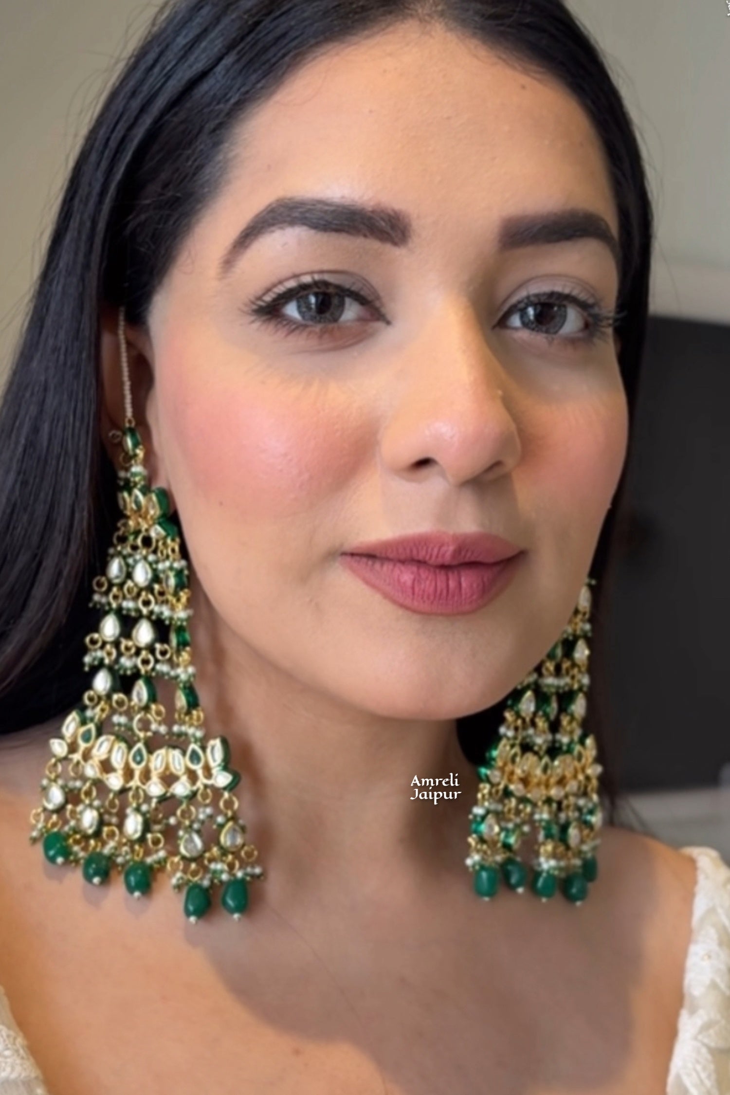 Oorvi Kundan Earrings