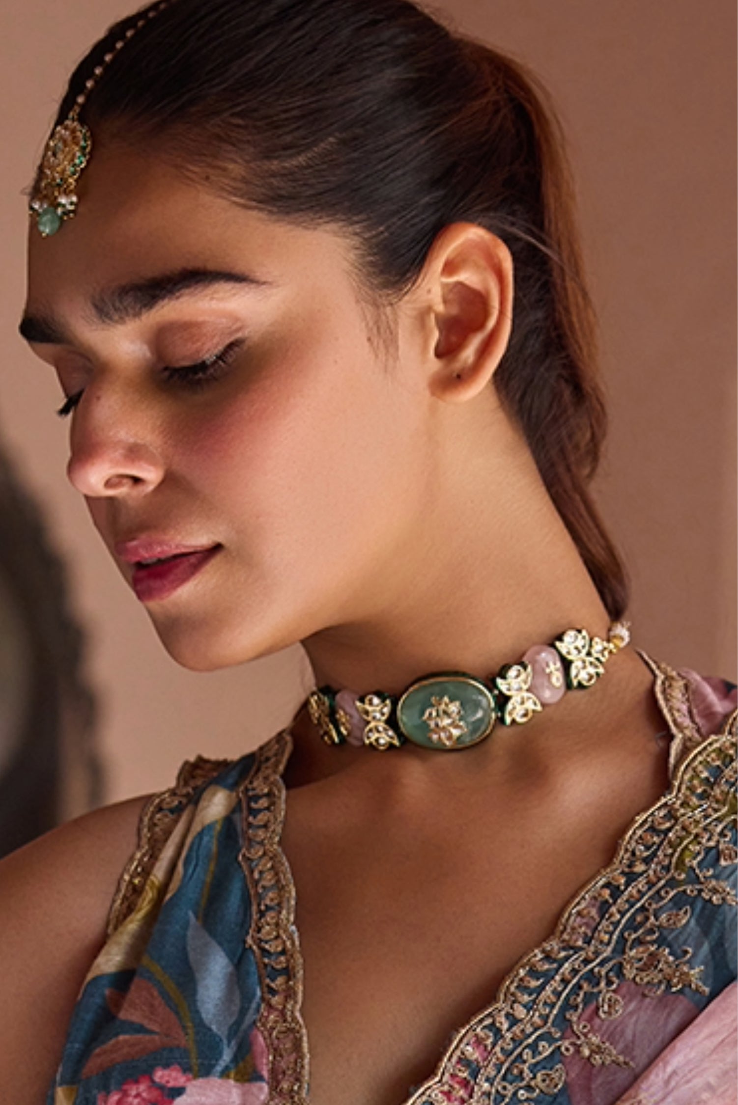 Jenisa Kundan Carving Stone Set