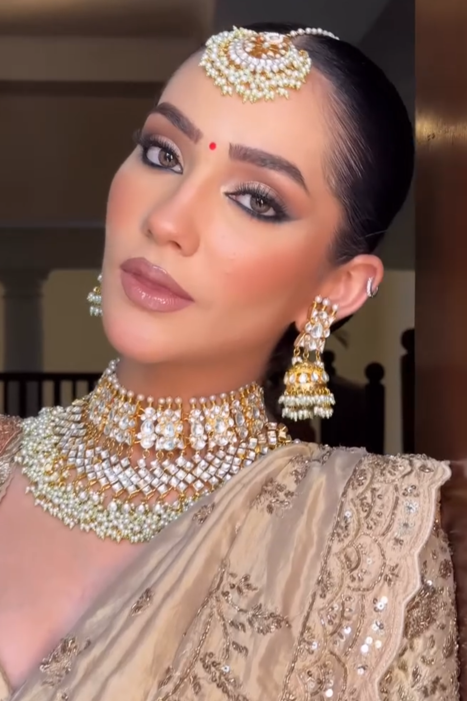 Sargam Pachi Kundan Choker Set