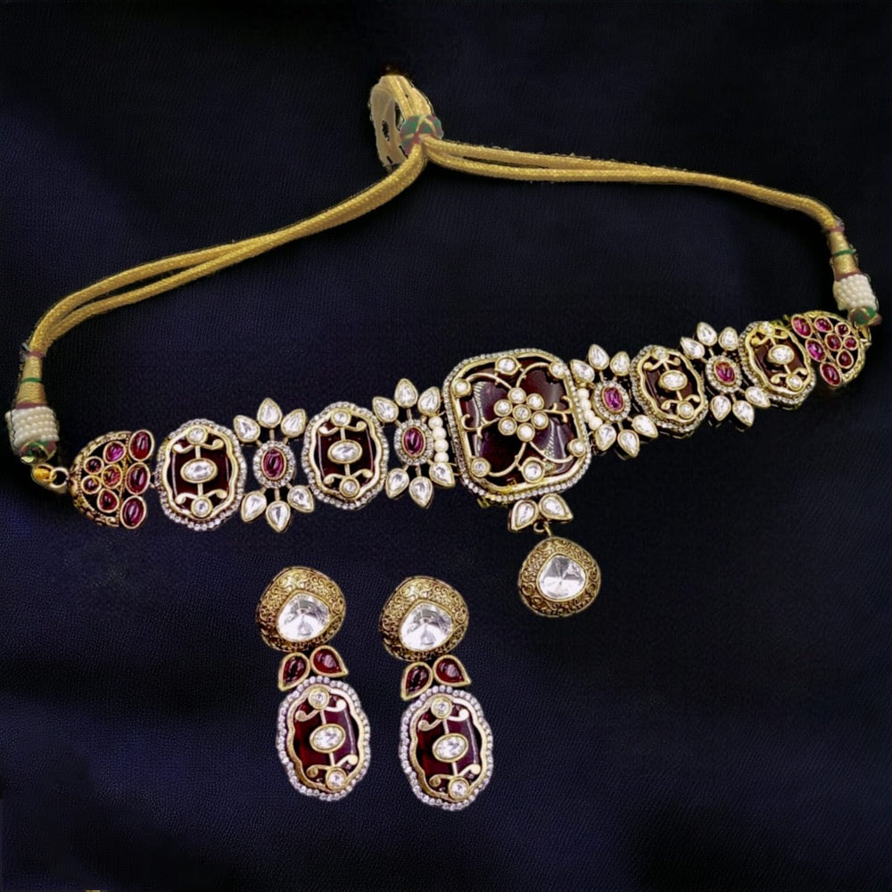 Mandira Carving Choker Set