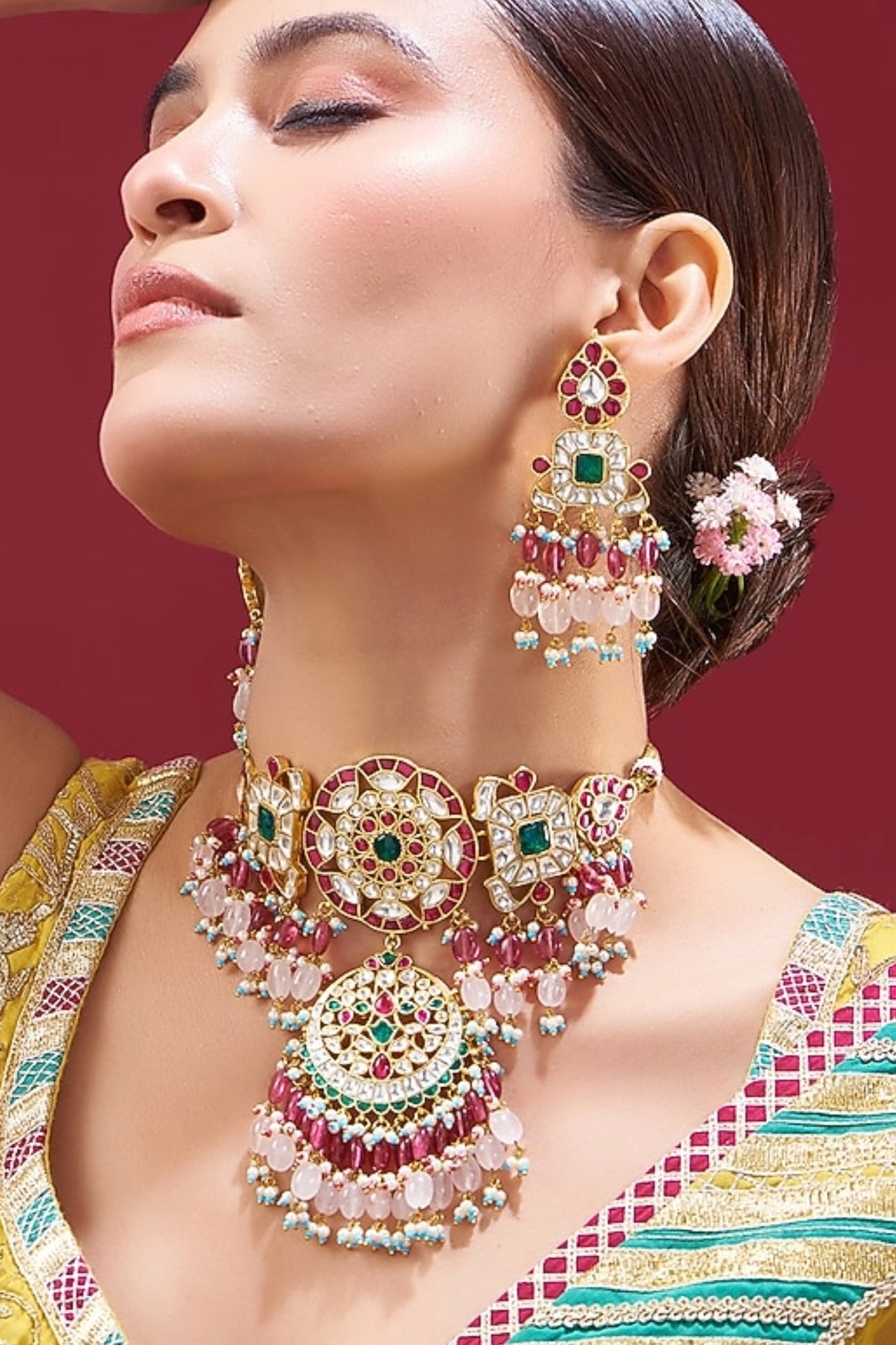 Noorvi Pachi Kundan Set