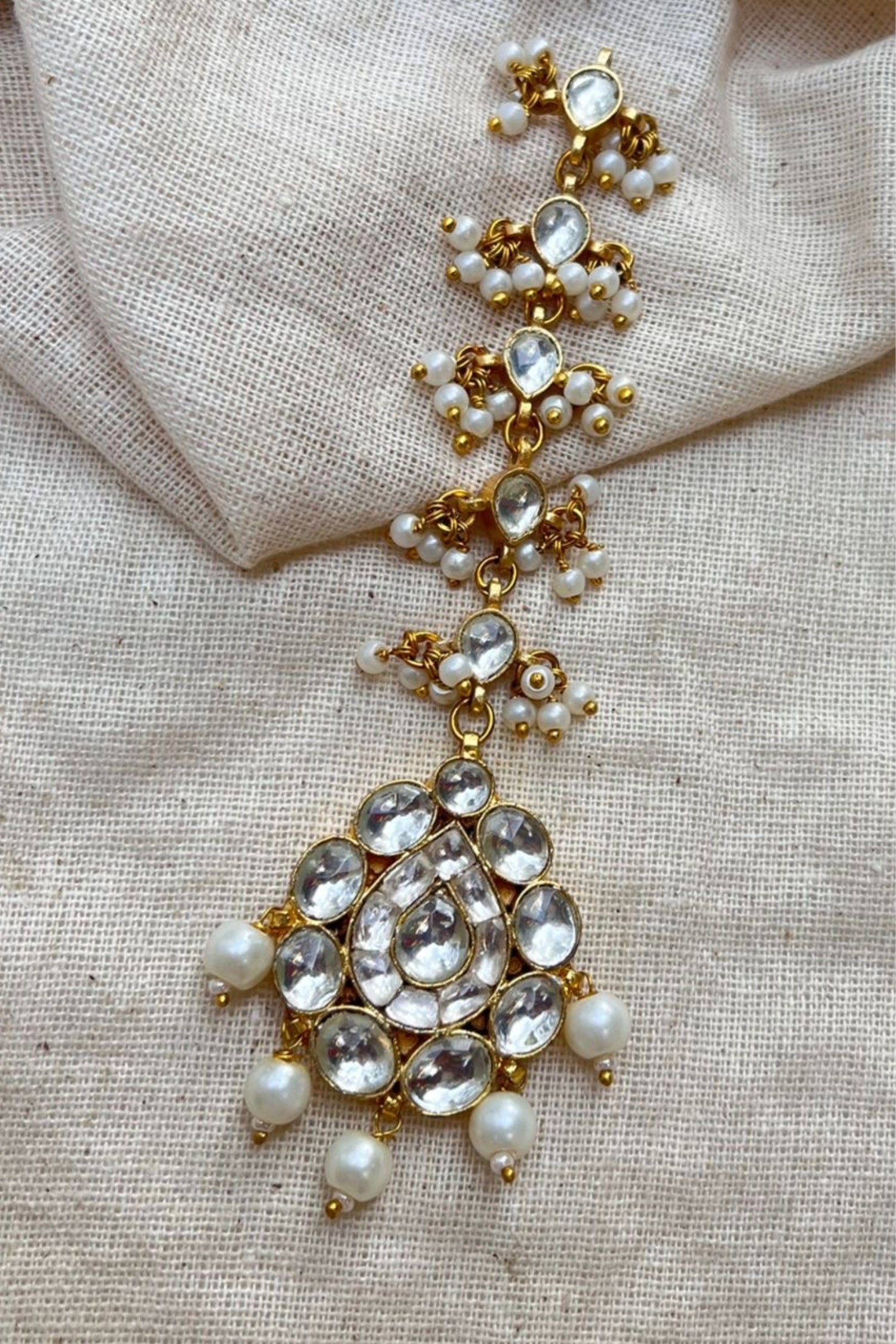 Pachi Kundan Maangtika