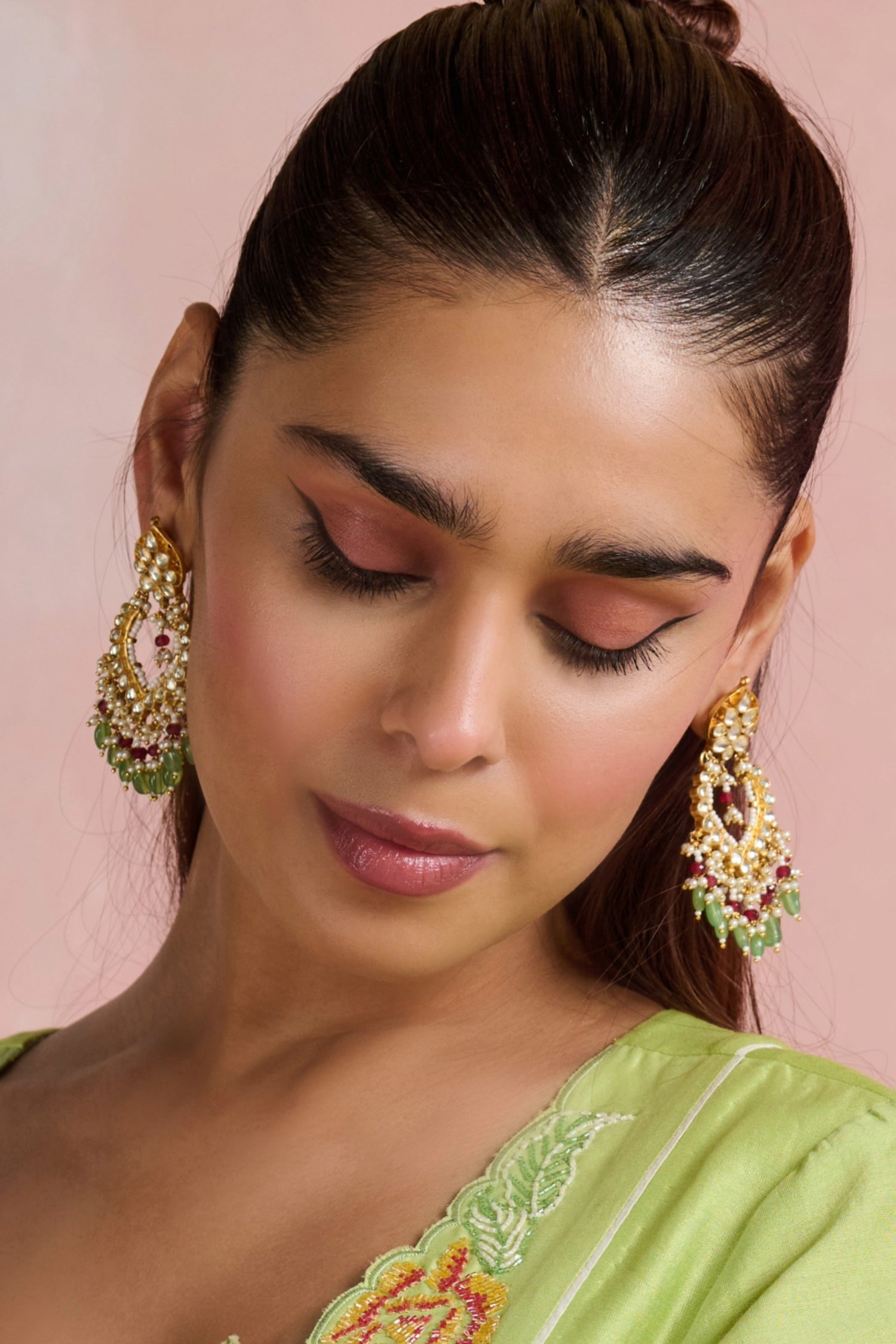 Mehraya Pachi Kundan Chandbalis