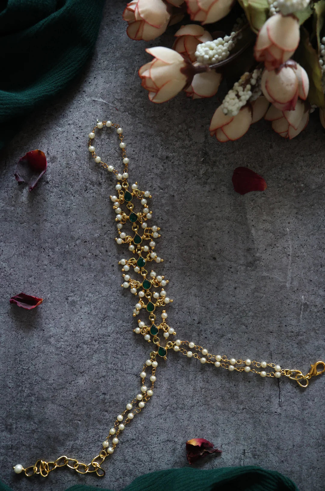Pachi Kundan Haath Phool