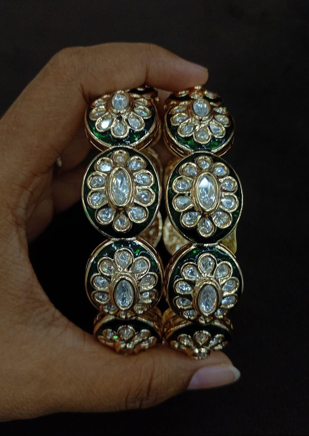 Polki Emerald Bangles