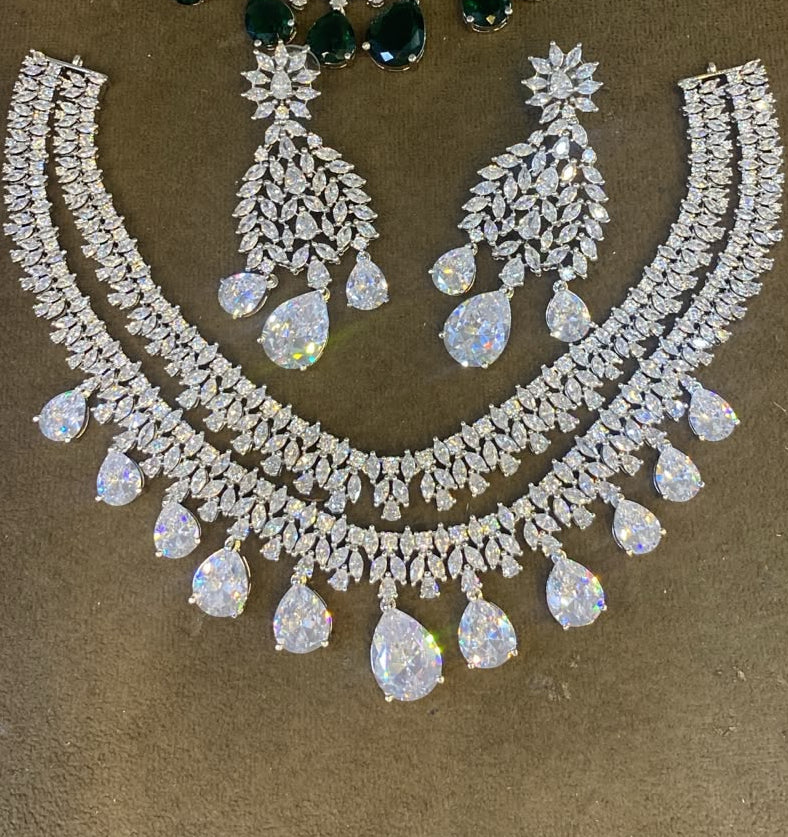 Lorenza Diamond Necklace Set