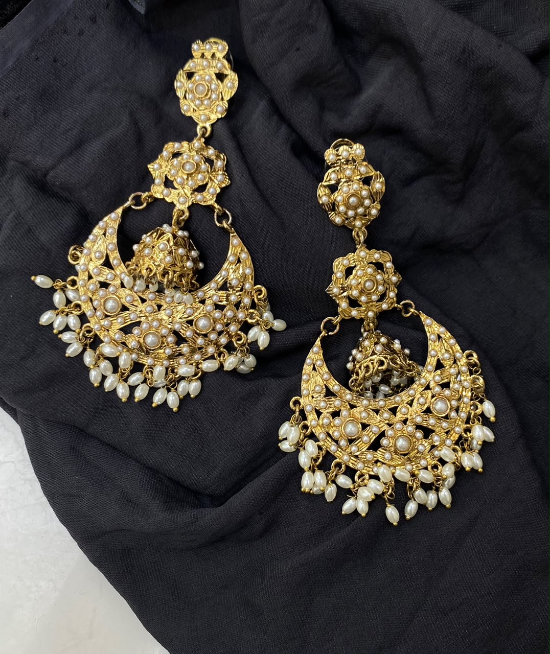Onitra Jadau Chandbali Earrings