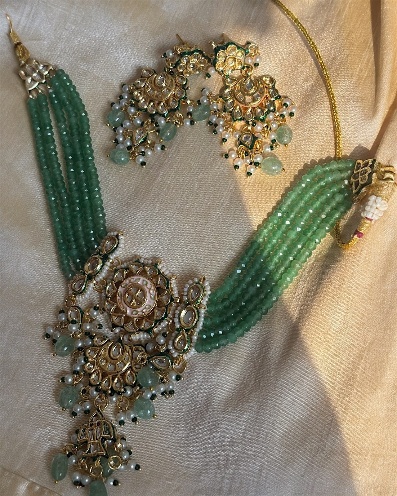 Savri Kundan Necklace Set