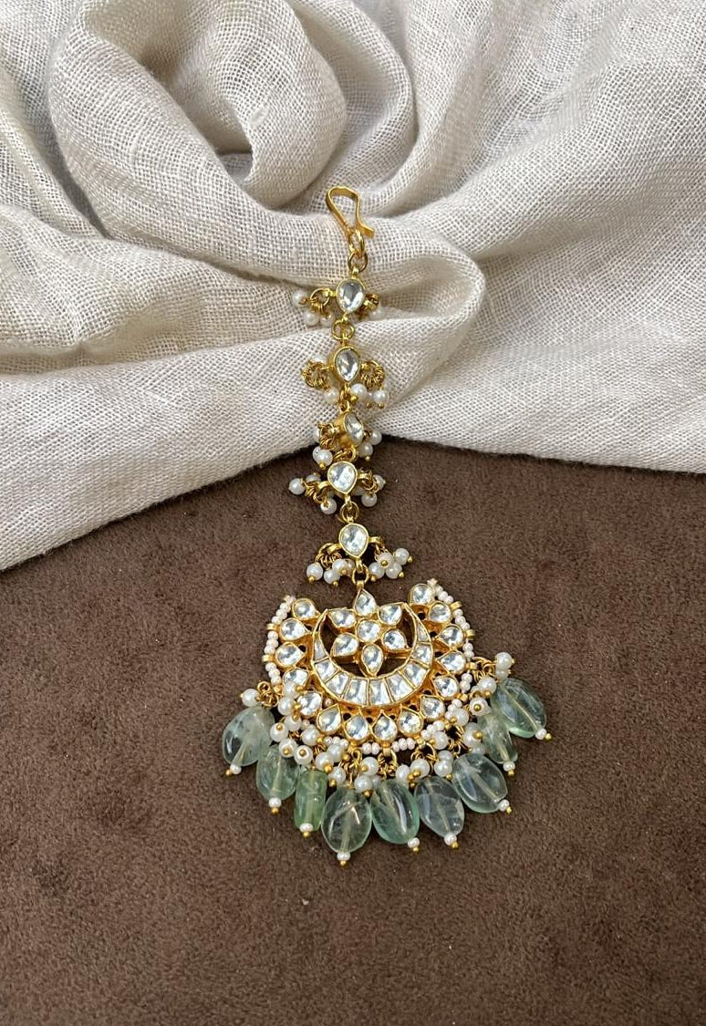 Pachi Kundan Maangtika