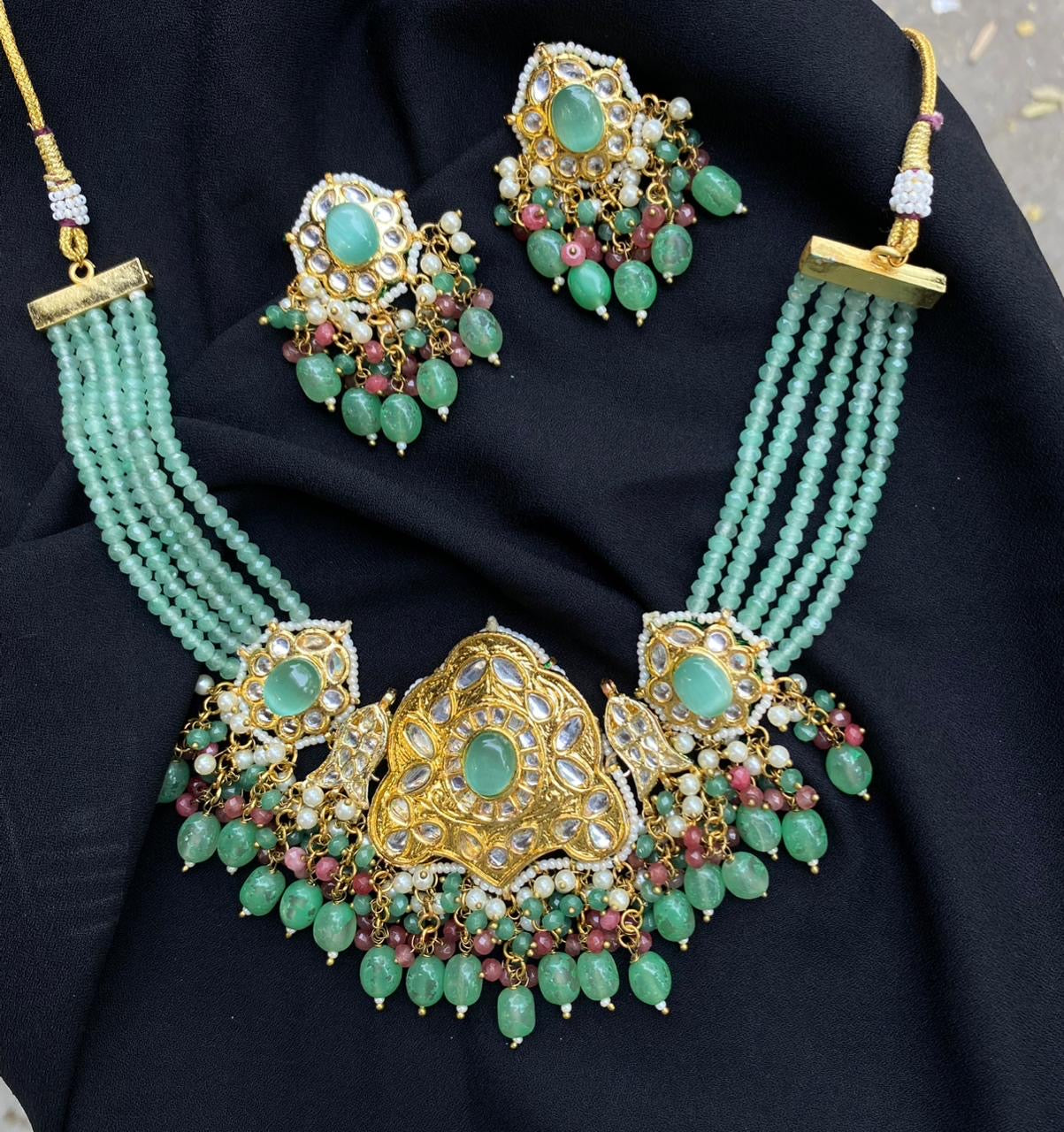 Kundan Necklace Set