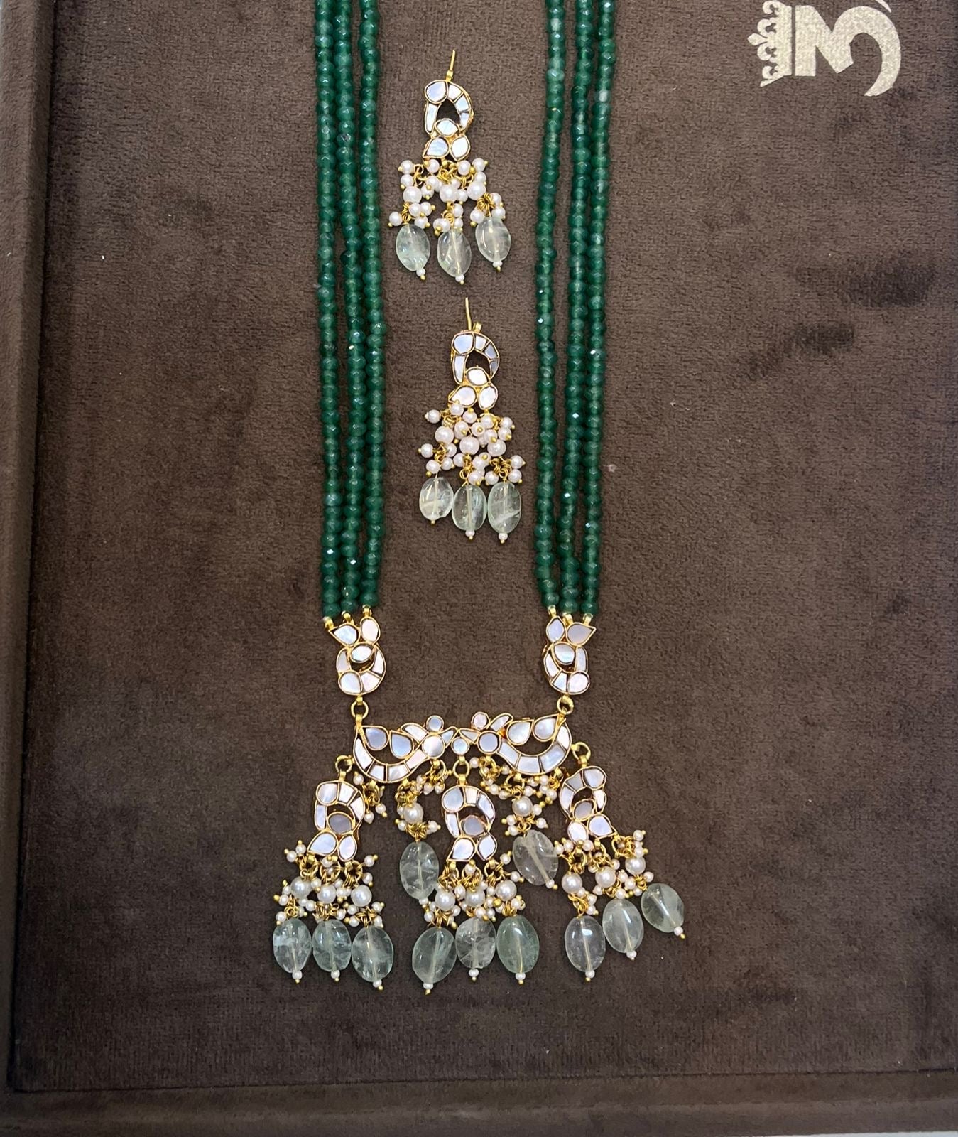 Manushi Mother of Pearl Set