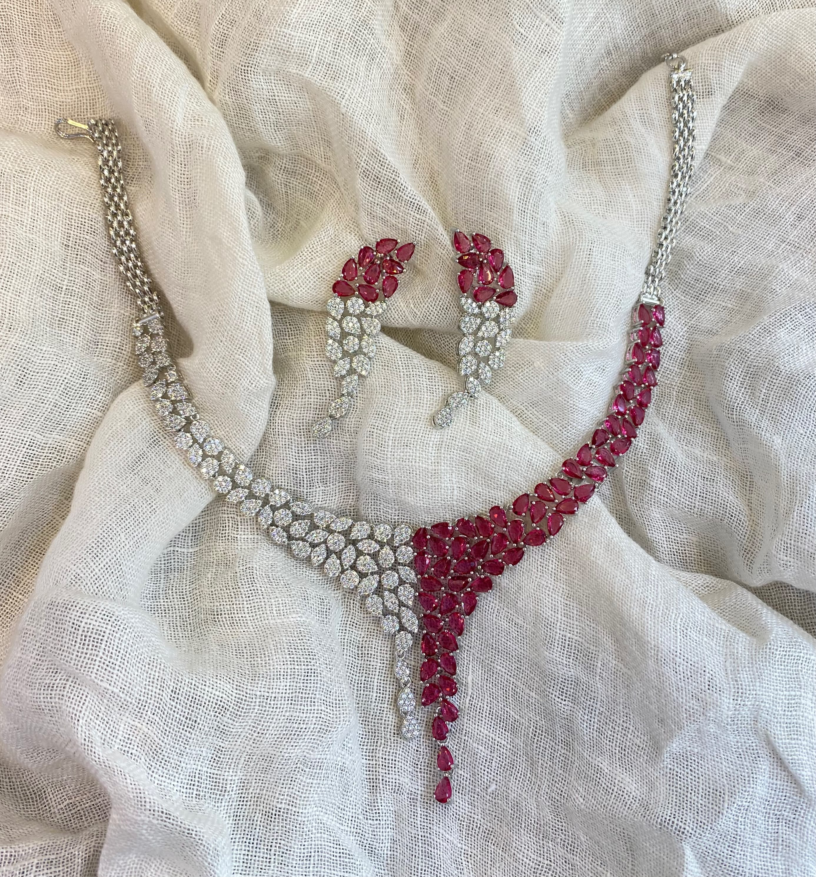 Elir Diamond Necklace Set