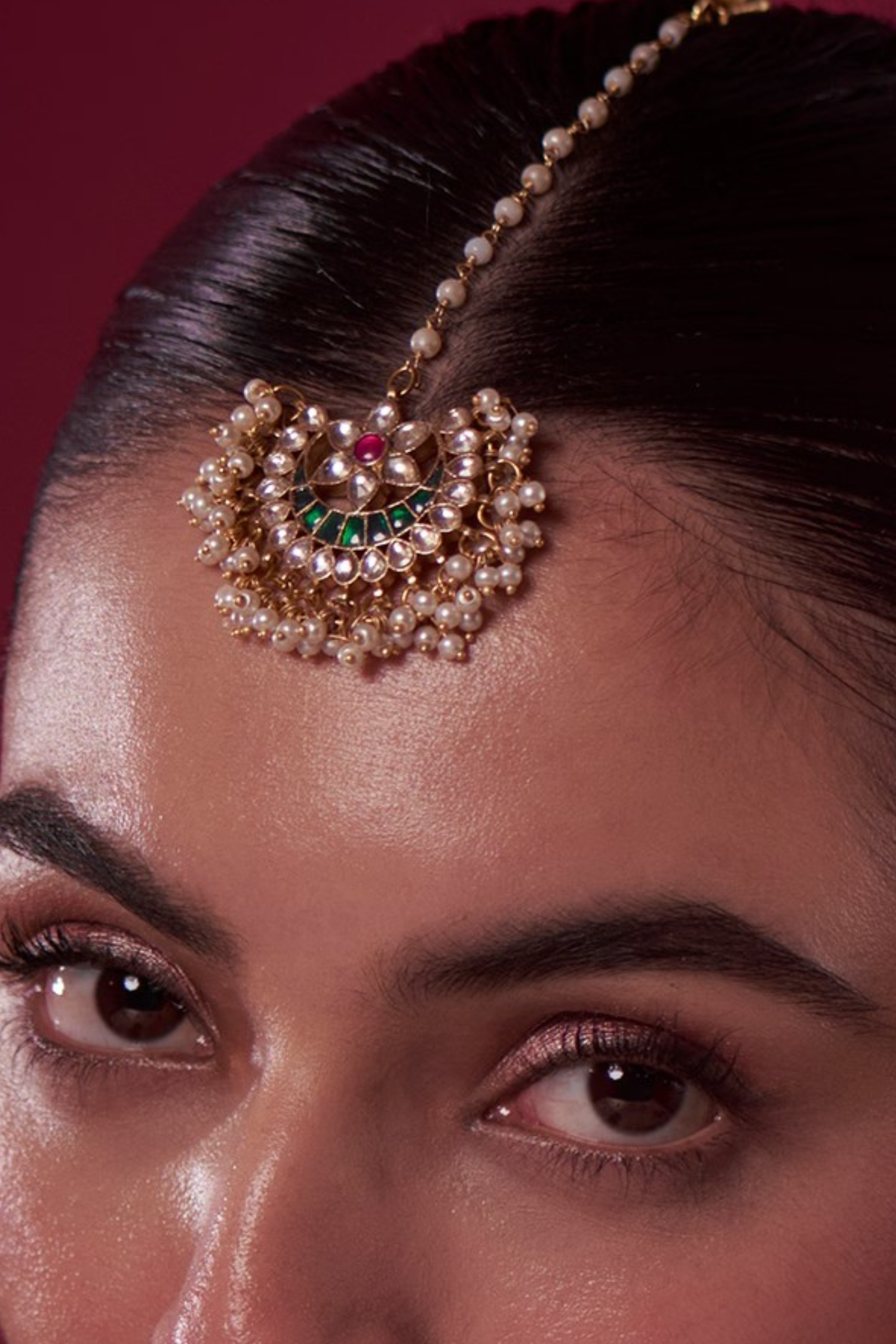 Pachi Kundan Maangtika